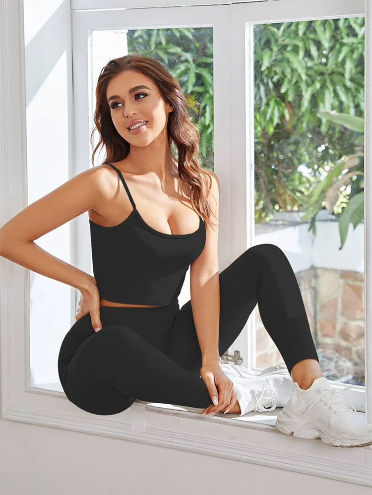 Set yoga biasa akan menjadi pilihan terbaik